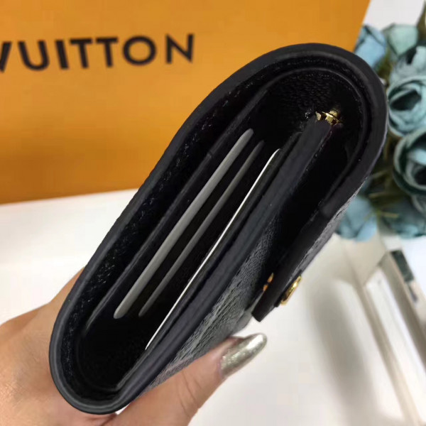 l**is V*t*n victorine wallet