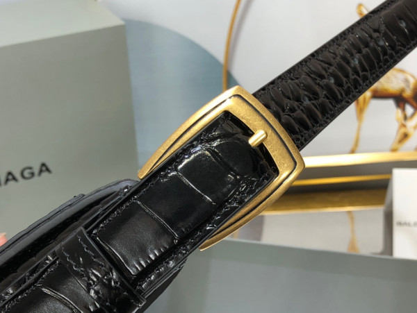 Ba*len*cia*ga ghost bag