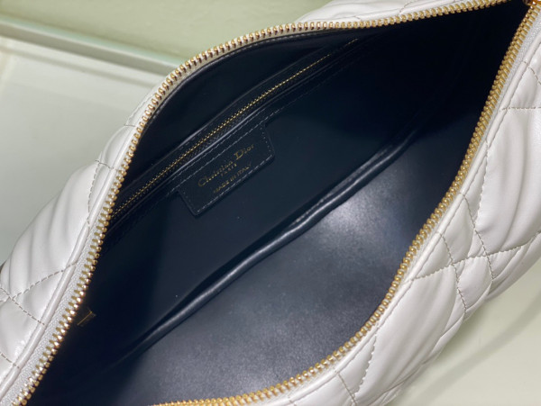 D*or medium vibe hobo bag