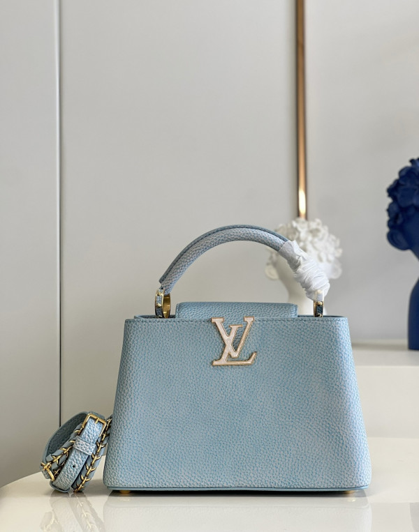 l**is V*t*n capucines bb