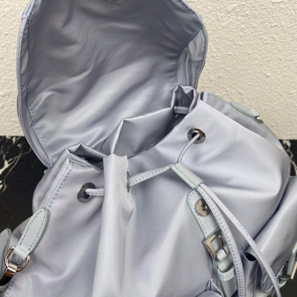 Pra*a re-nylon medium backpack-32-15-30cm