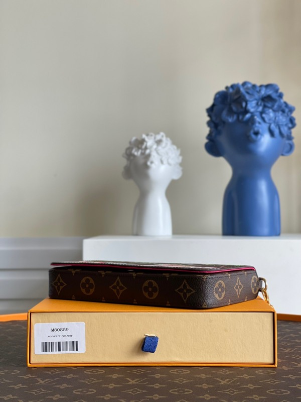 l**is V*t*n fÉlicie pochette