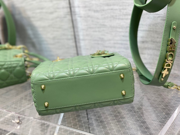 lady D*or small-20-16.5-8cm