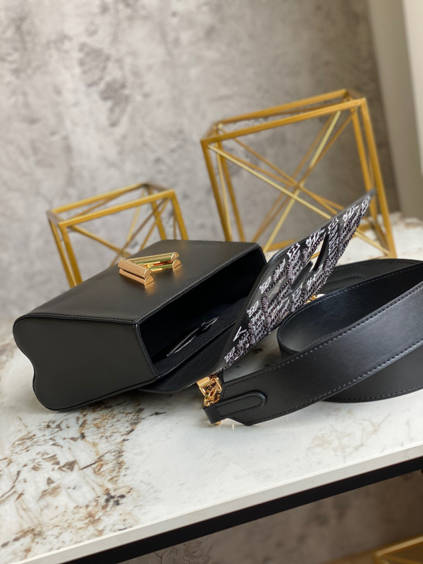 l**is V*t*n since 1854 twist mm