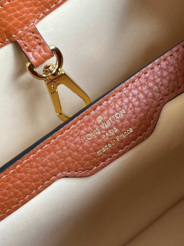 l**is V*t*n capucines mm