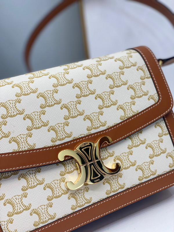 Ce**e medium triomphe bag