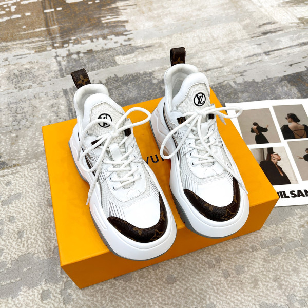 l**is V*t*n archlight 2.0 sneaker