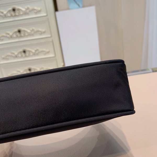 Pra*a re-edition 2000 nylon mini bag