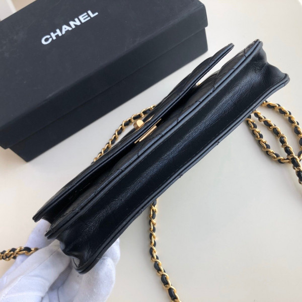CL CHAIN WALLET