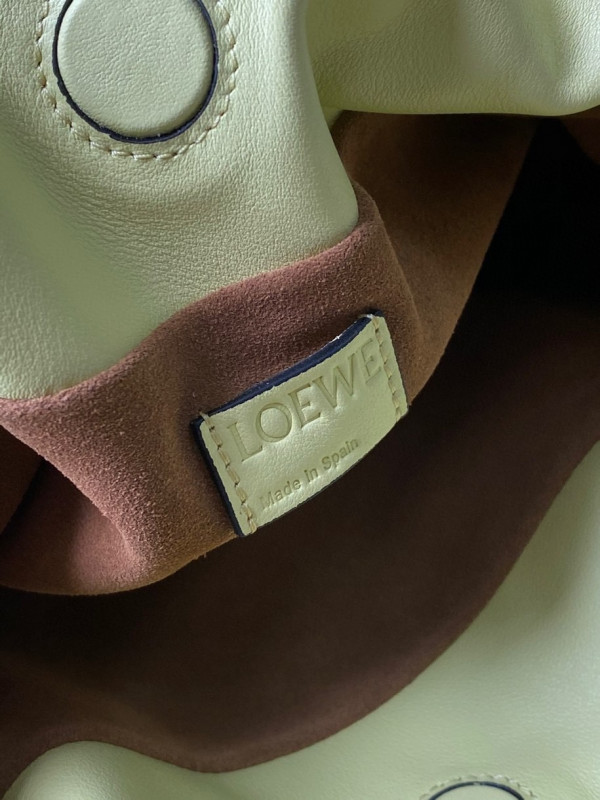 LOEWE Flamenco clutch