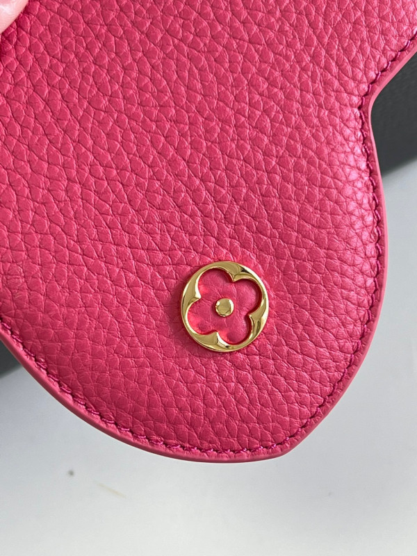 l**is V*t*n capucines mm