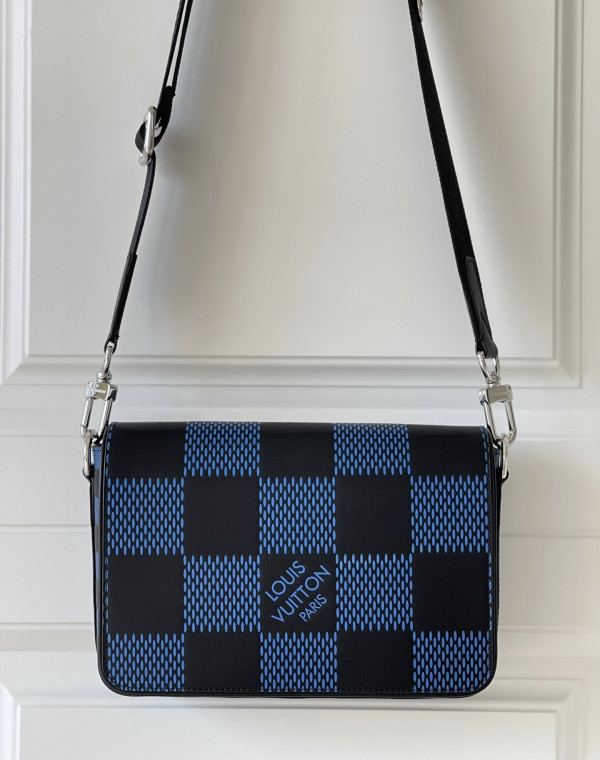 l**is V*t*n studio messenger