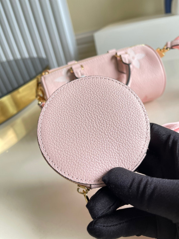 l**is V*t*n papillon bb