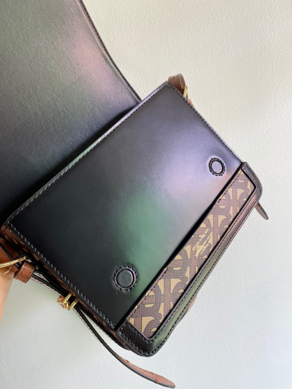 B**rry small leather grace bag