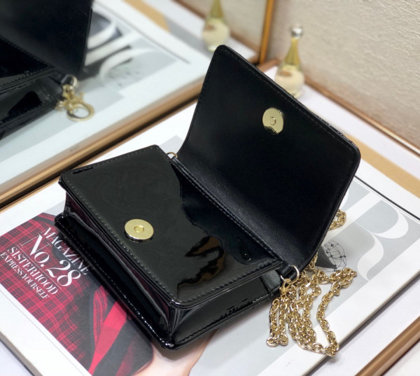 lady D*or nano pouch