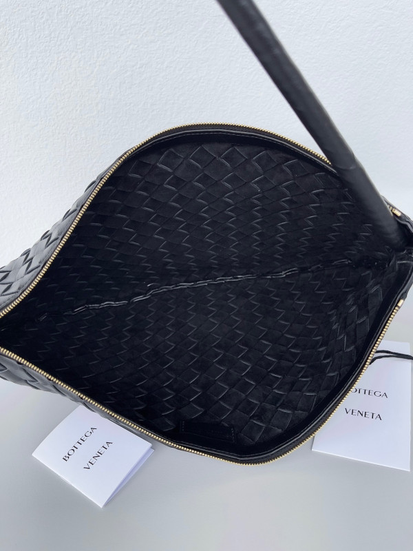 Bo*te*ga ve*ne*ta turn