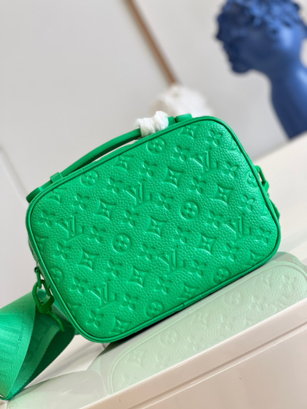 l**is V*t*n s lock messenger