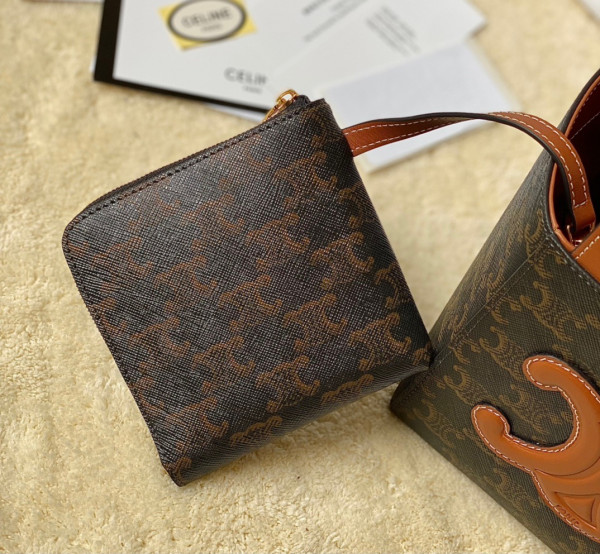 Ce**e cube bag cuir triomphe