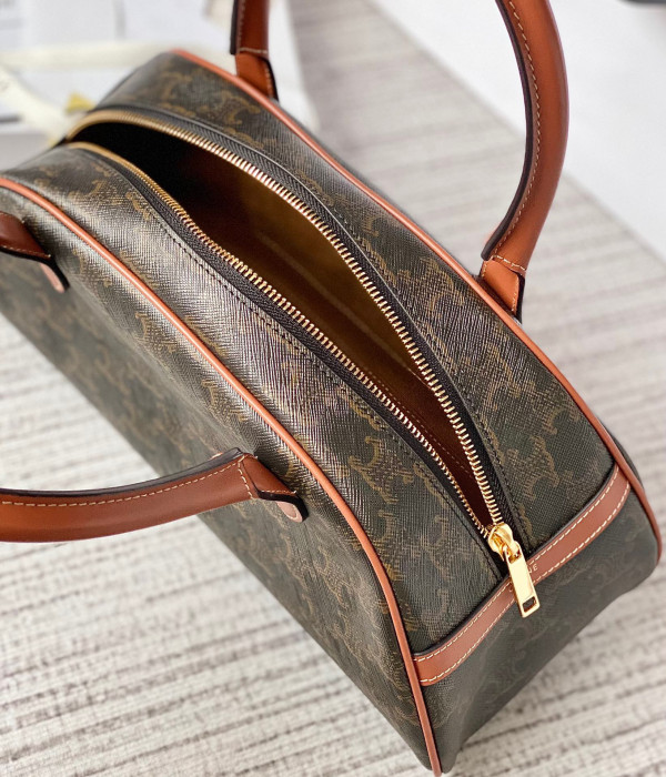 Ce**e boston in triomphe canvas and calfskin