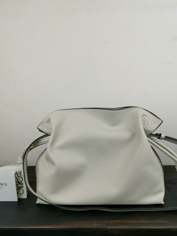 LOEWE Flamenco clutch