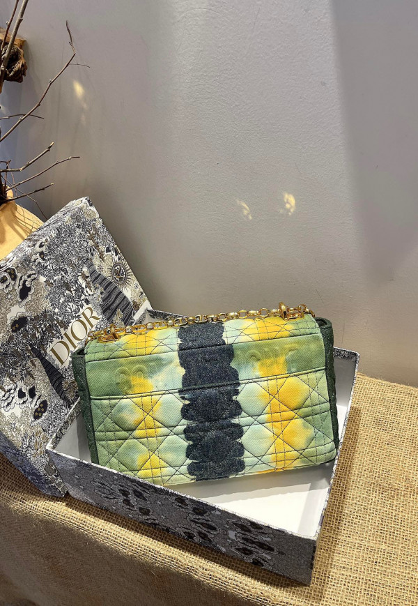 D*or medium D*or caro bag