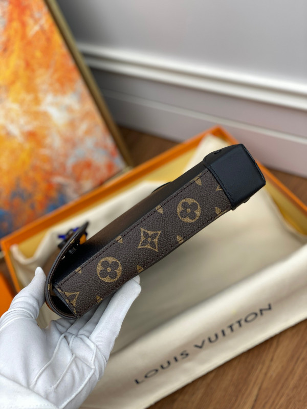 l**is V*t*n pochette voyage steamer