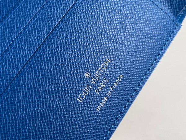 l**is V*t*n multiple wallet