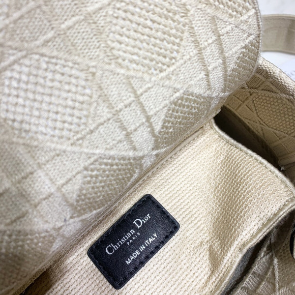 LADY D-LITE EMBROIDERED CANNAGE BAG