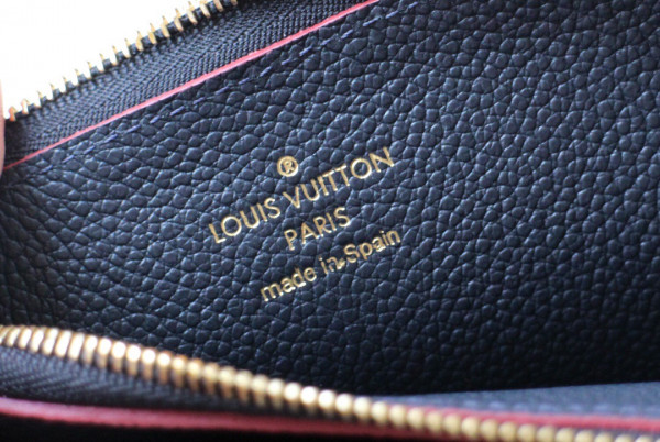 l**is V*t*n card holder recto verso