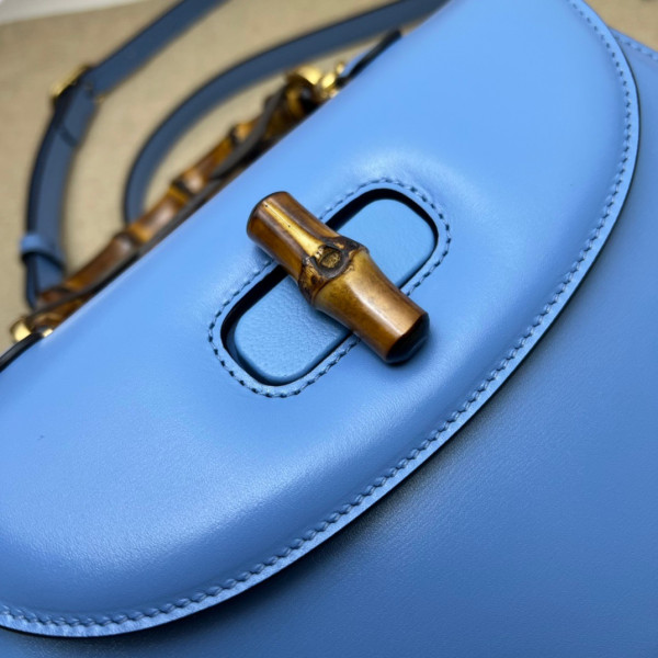 G*u*i small top handle bag with bamboo