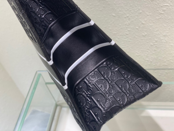 D*or small book tote