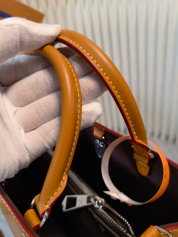 l**is V*t*n marelle tote mm