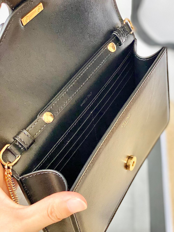 Ce**e wallet on chain cuir triomphe