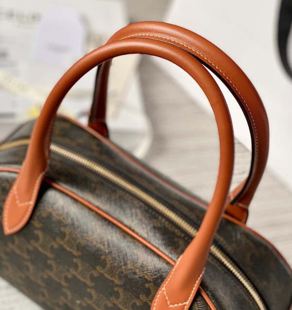 Ce**e boston in triomphe canvas and calfskin