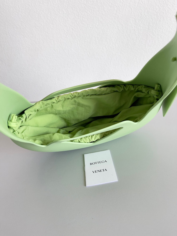 Bo*te*ga ve*ne*ta punch