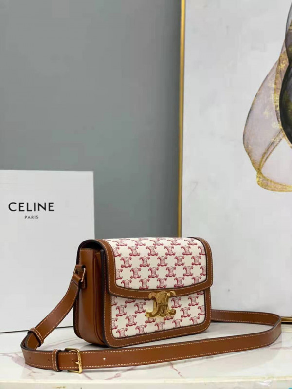 Ce**e medium triomphe bag