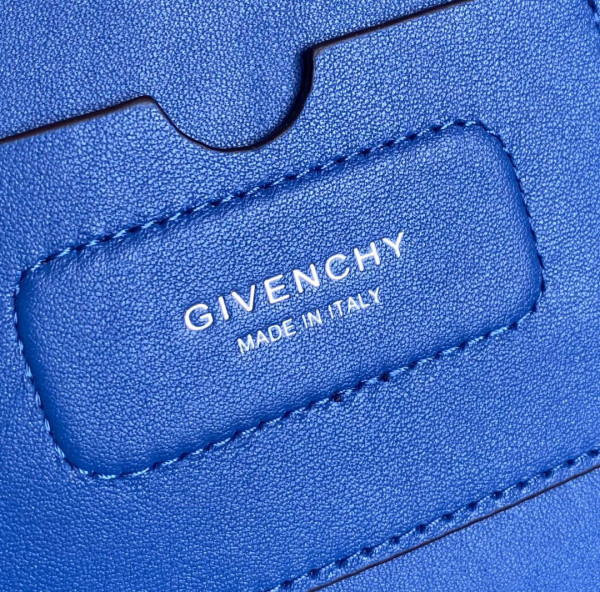 GIVENCHY ANTIGONA SOFT