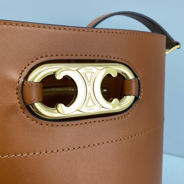 Ce**e bucket maillon