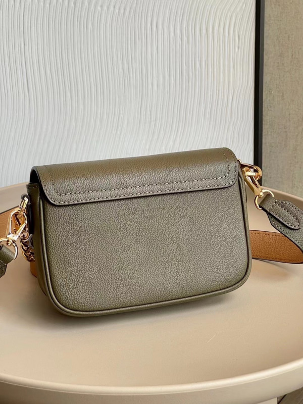 l**is V*t*n lockme tender