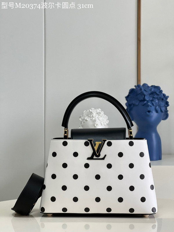 l**is V*t*n capucines mm