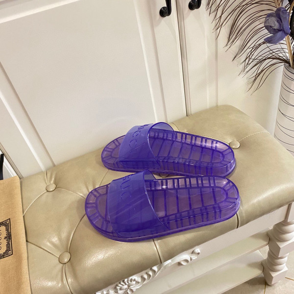 G*u*i slide with G*u*i logo