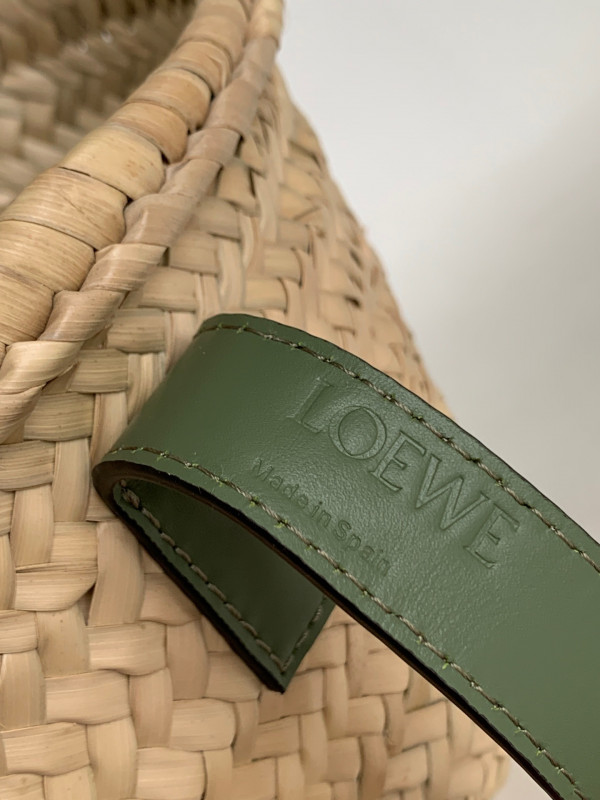 LOEWE BASKET BAG SMALL