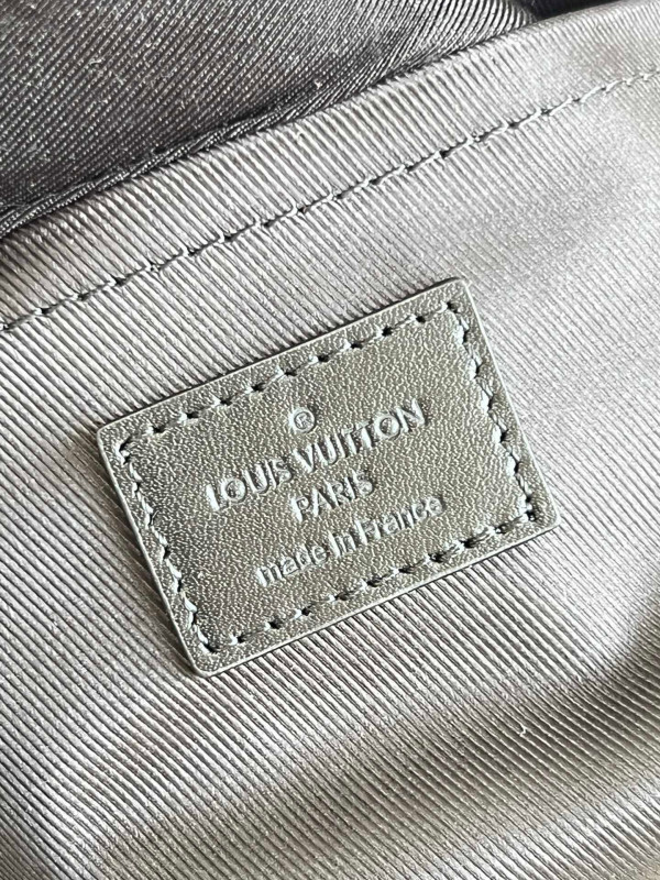 l**is V*t*n s lock messenger