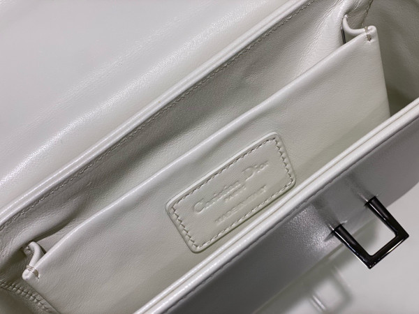 D*or 30 montaigne box bag with handle