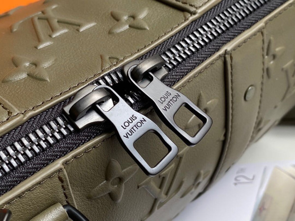 l**is V*t*n city keepall