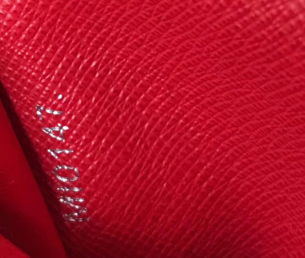 l**is v*t*n S*p*e wallet