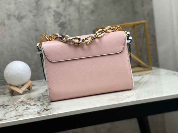 l**is V*t*n twist mm