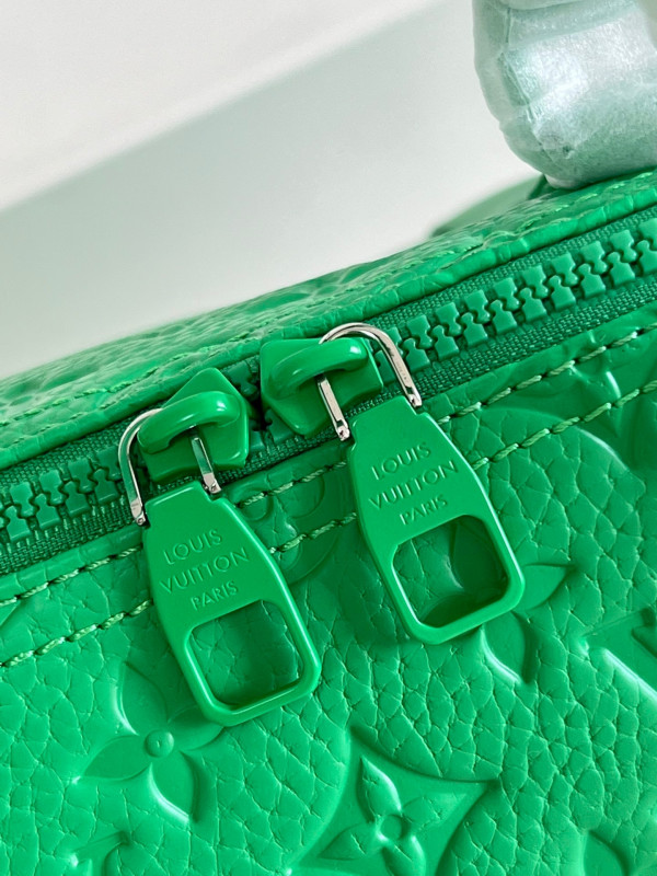 l**is V*t*n keepall bandouliÈre 50