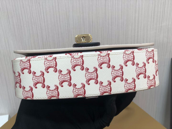 Ce**e clutch on strap