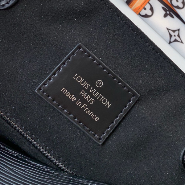 l**is V*t*n christopher pm